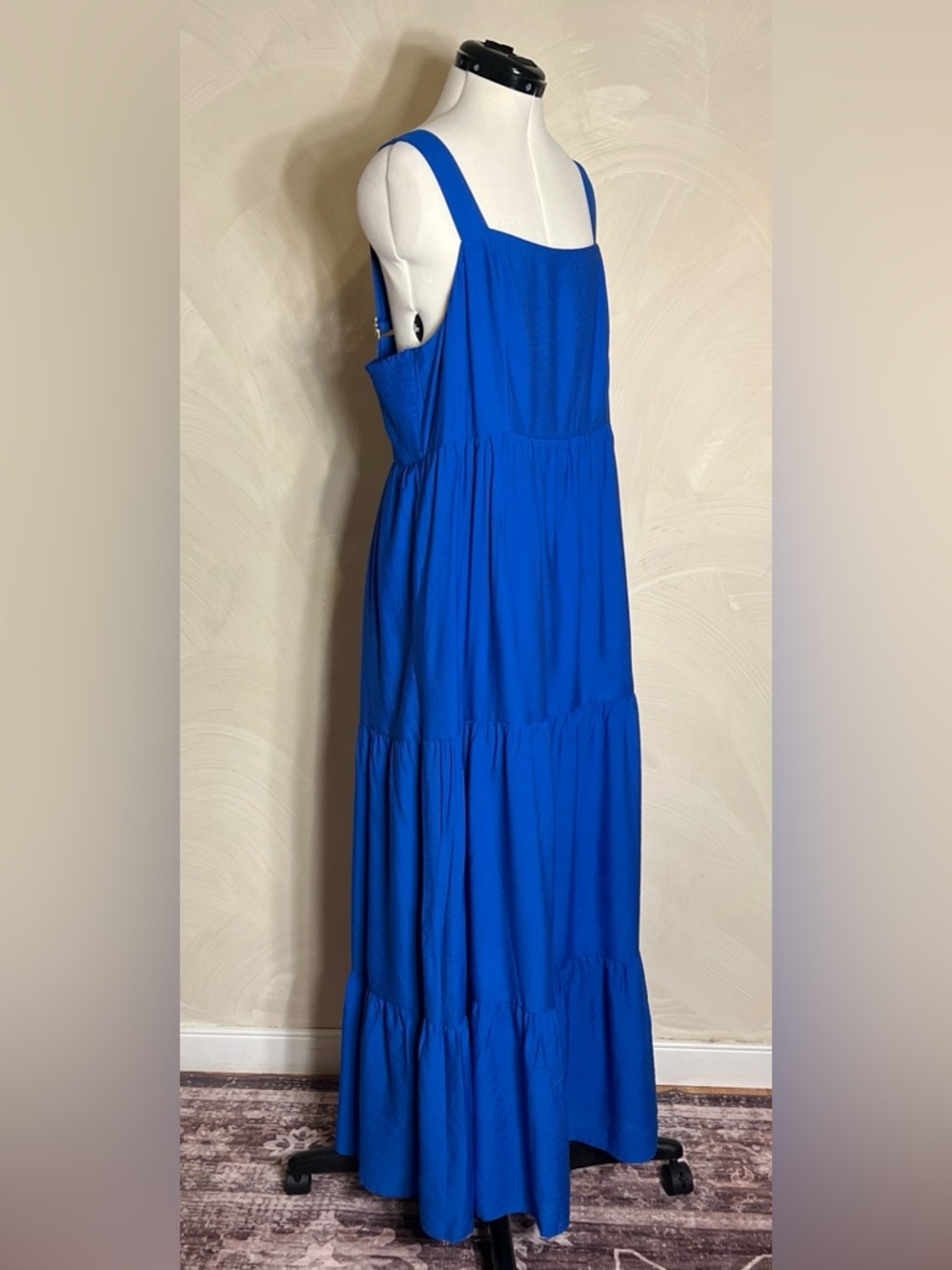Nine West Women’s Flowy Smocked Back Blue Tiered Midi Minimalist Dress|Size:XXL - Picture 4 of 16